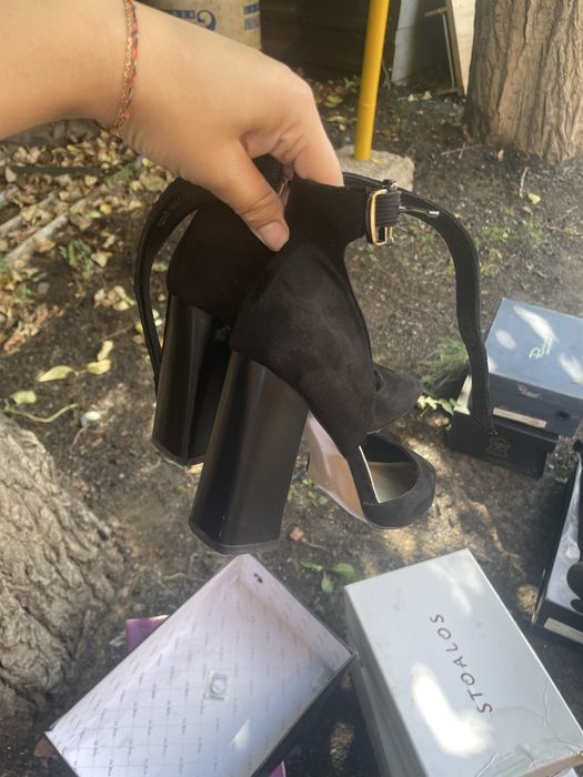 Продам туфли замшивые