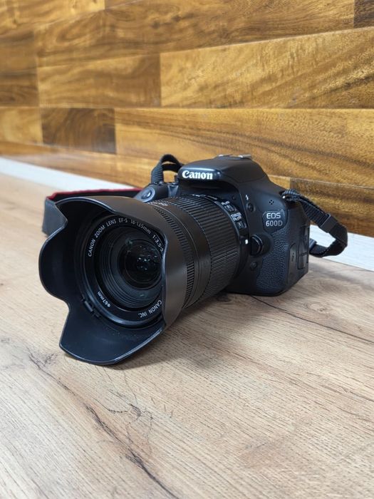 Canon EOS 600d 18–135mm