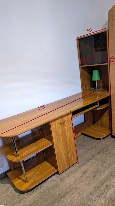 Birou calculator + raft + scaun + draperii + bonus veioză