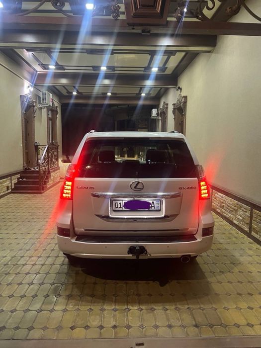 Lexus GX 460 oq ranga jigaren salon