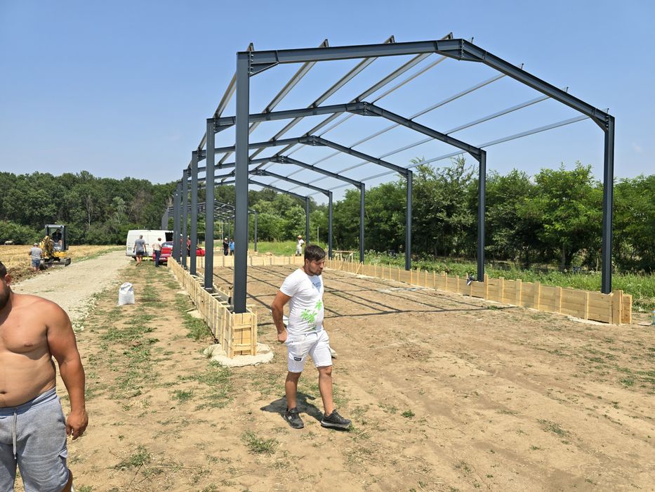 Hala in stoc Hale metalice Hale pe suruburi Hale industriale agricole