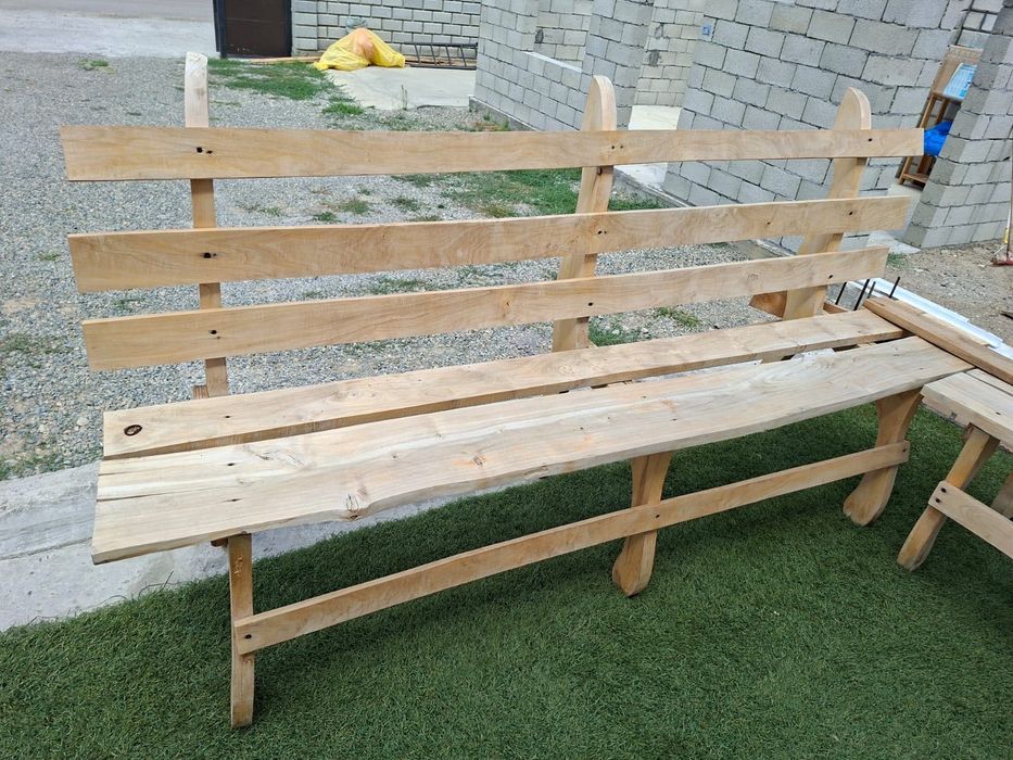 Скамейки из дерева