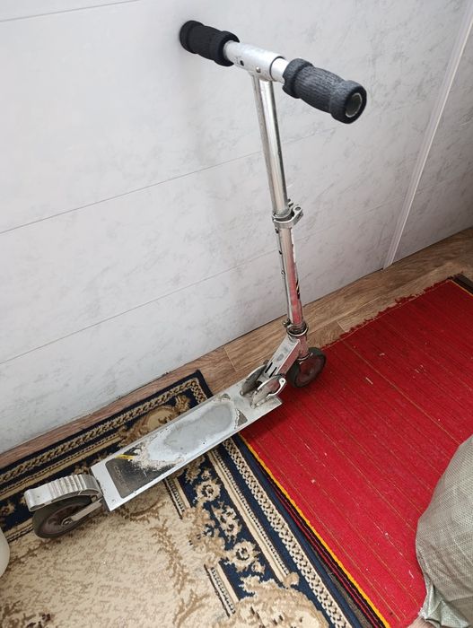 Продам самокат детский