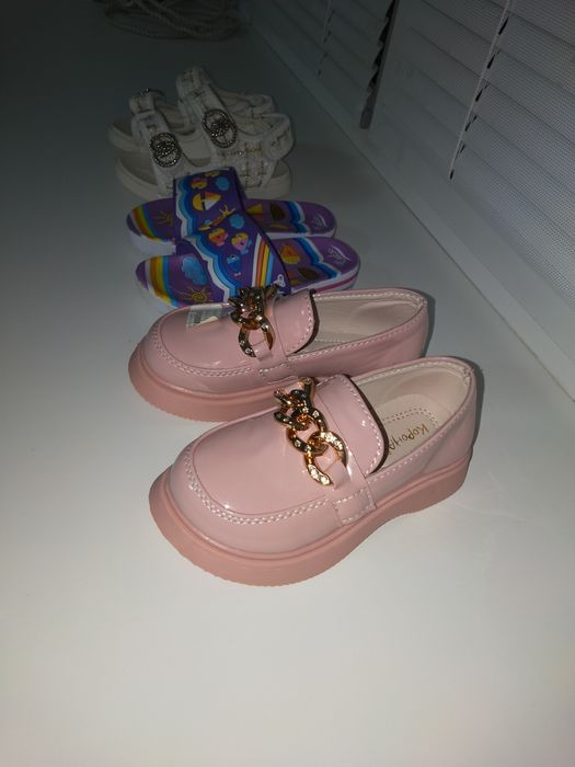 Кеды Сандалии Тапочки для девочек