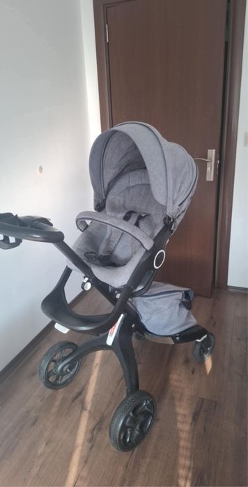 Продавам Disland стилна бебешка количка