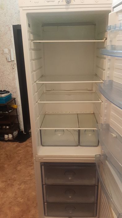 Продам Холодильник б/у