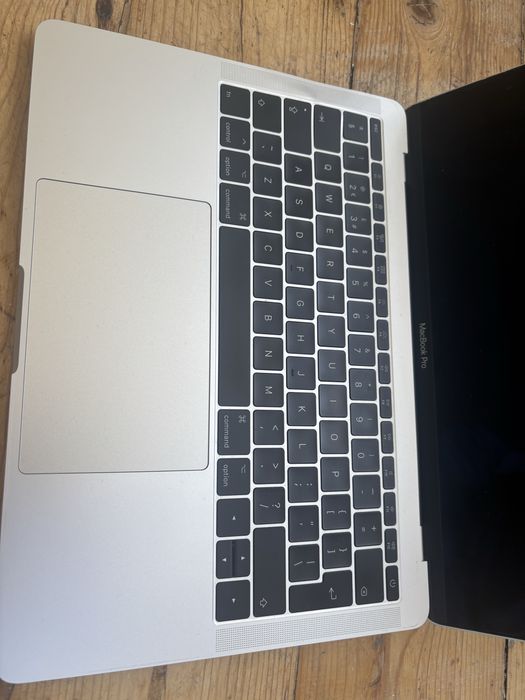 MacBook Pro  лаптоп