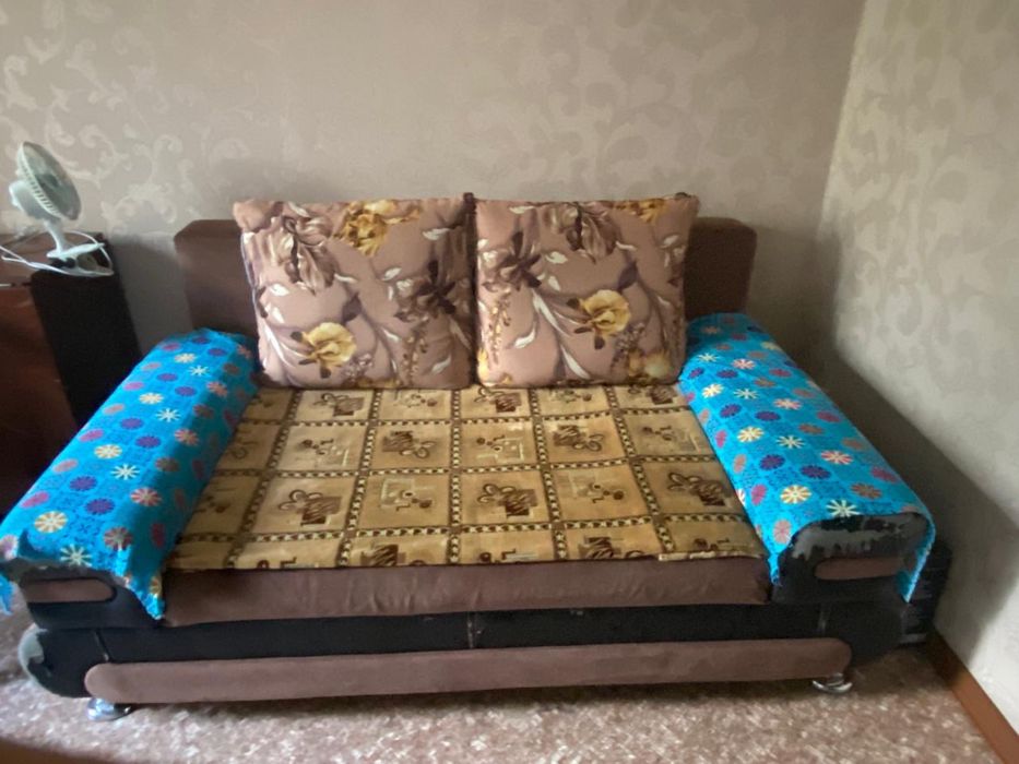 Продам диван в хорошем состоянии