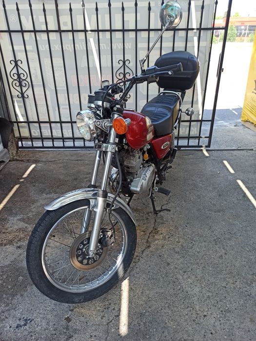 Мотоциклет SUZUKI GN 125