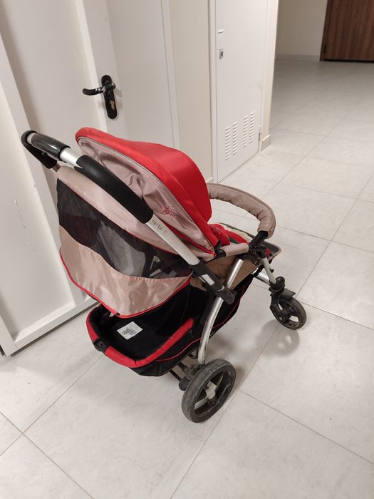 Коляска детская прогулочная