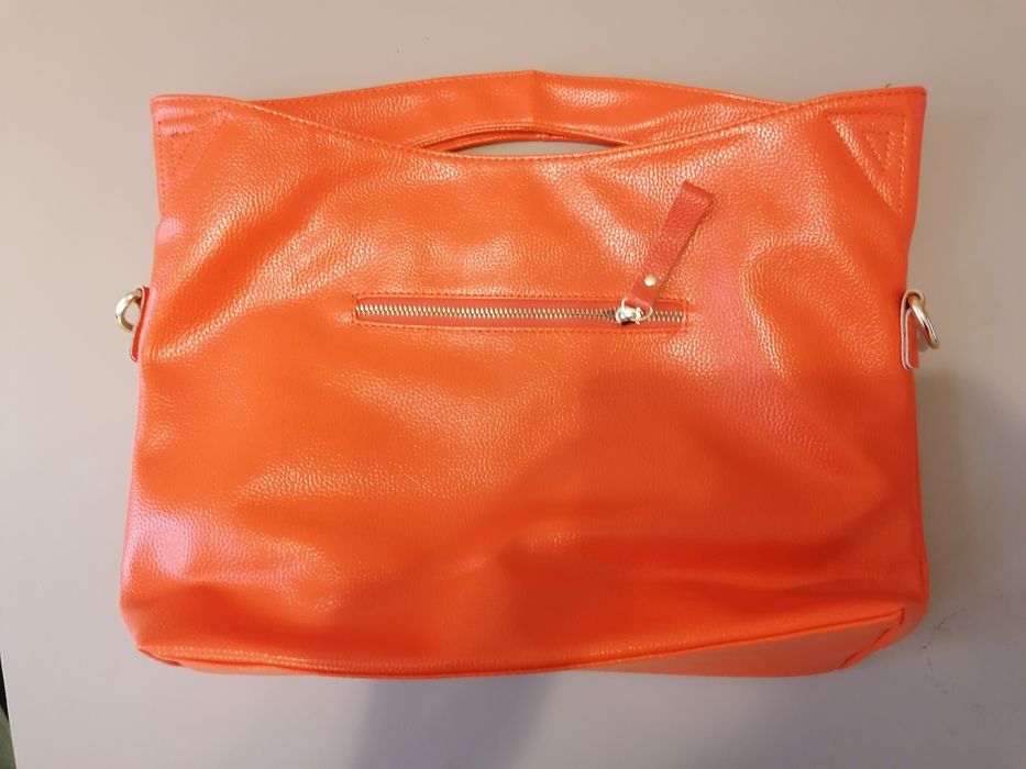 НОВА дамска чанта