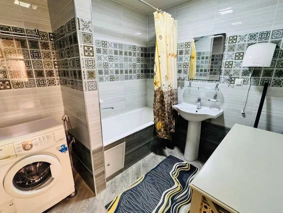 Сдаётся 2-х комнатная квартира в Центре!
Метро Айбек/ Шохмед Центр