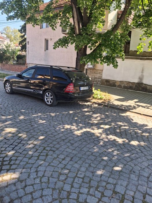 Мерцедес  C200 2.2