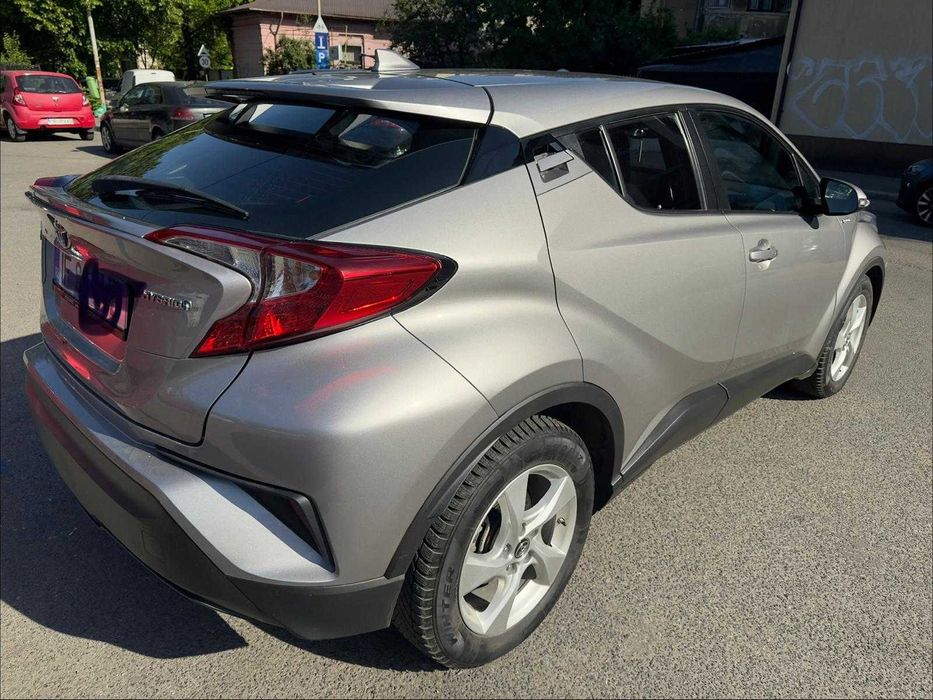 AutoturismTOYOTA C-HR 2019
