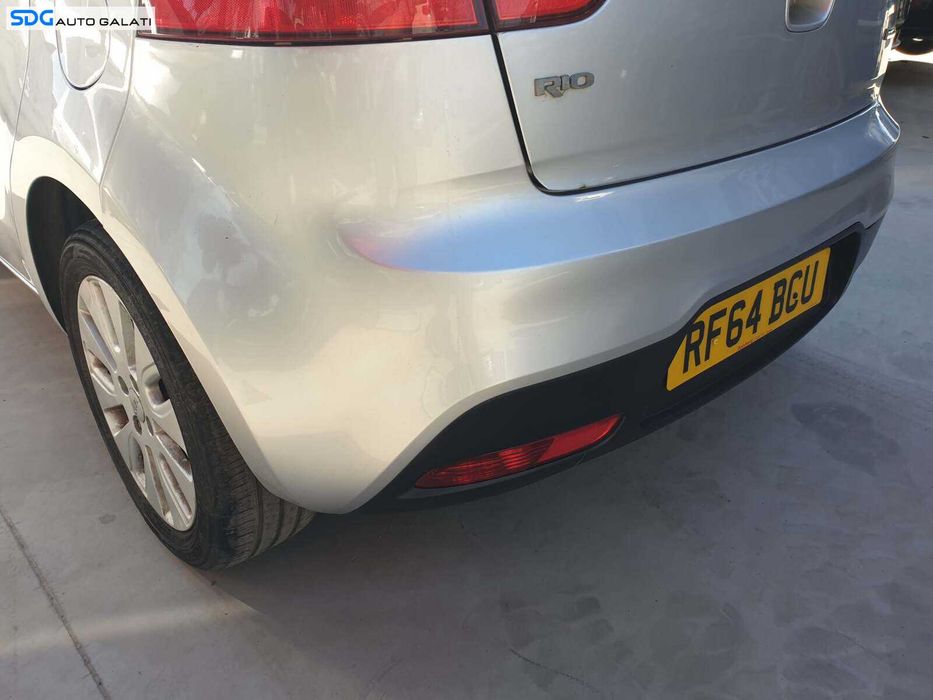 Bara Spoiler Spate Fara Locas Senzori Kia Rio 3 Hatchback 2011 - 2015 Culoare 3D [Q2887]