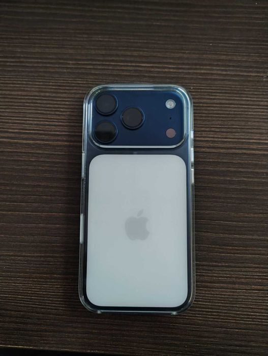 17 pro Clear case Magsafe