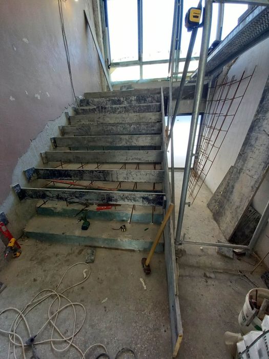 Шлаифан бетон и стомано бетони вертикални стени