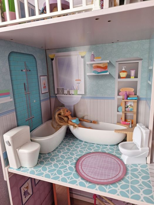 Обзаведена къща за кукли