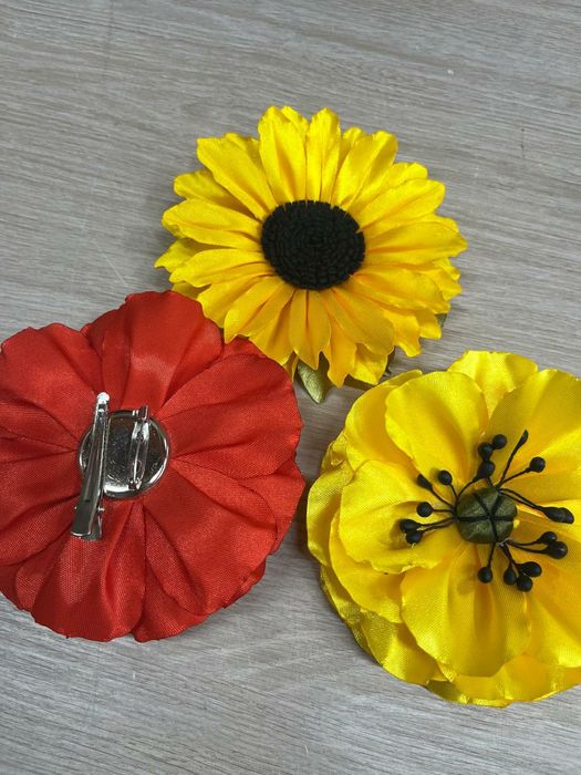 Цветы из атласной ленты