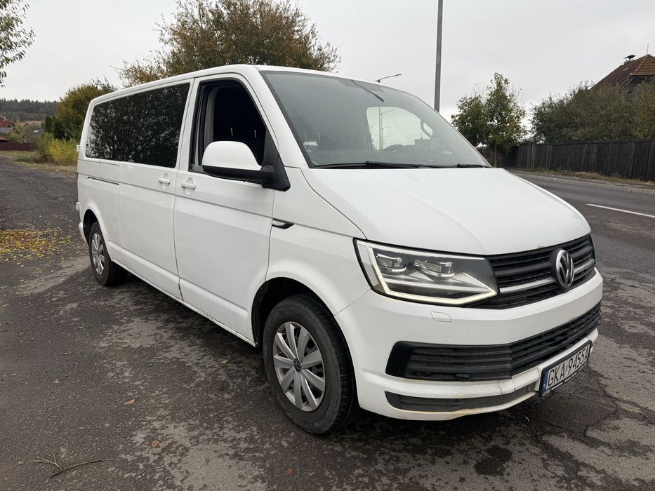 VOLKSWAGEN Caravelle