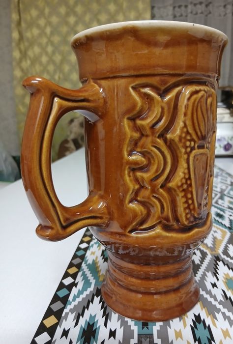 Продам кружку Медео,керамическая