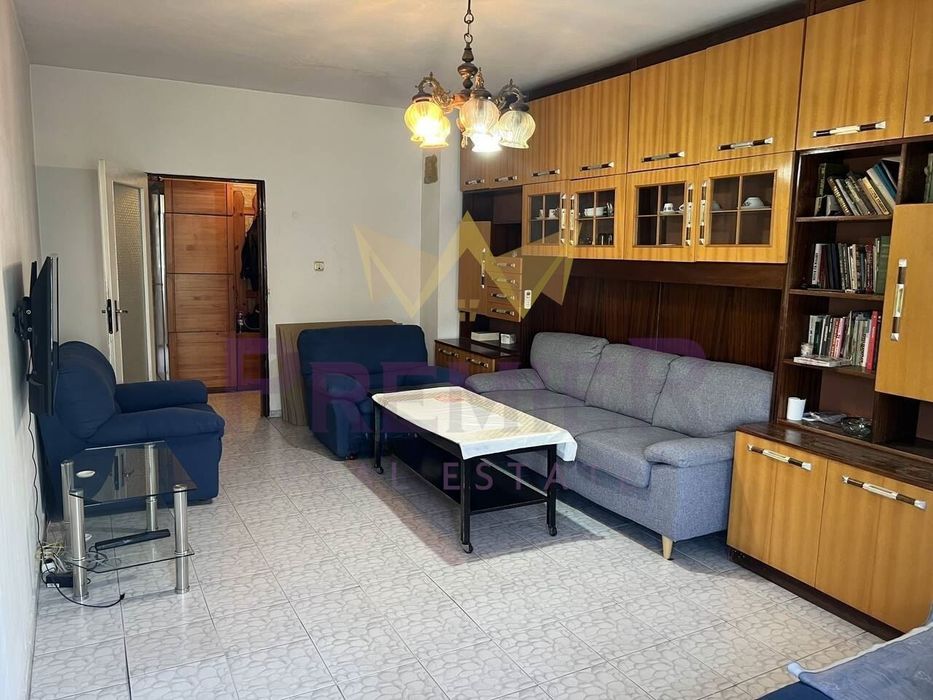 Продава се Тристаен апартамент в Пловдив, Христо Смирненски - 91 кв.м за 1561 €/кв.м - Снимка #4