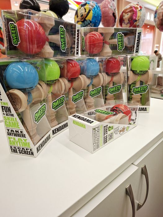Kendama sweets si krom Suceava
