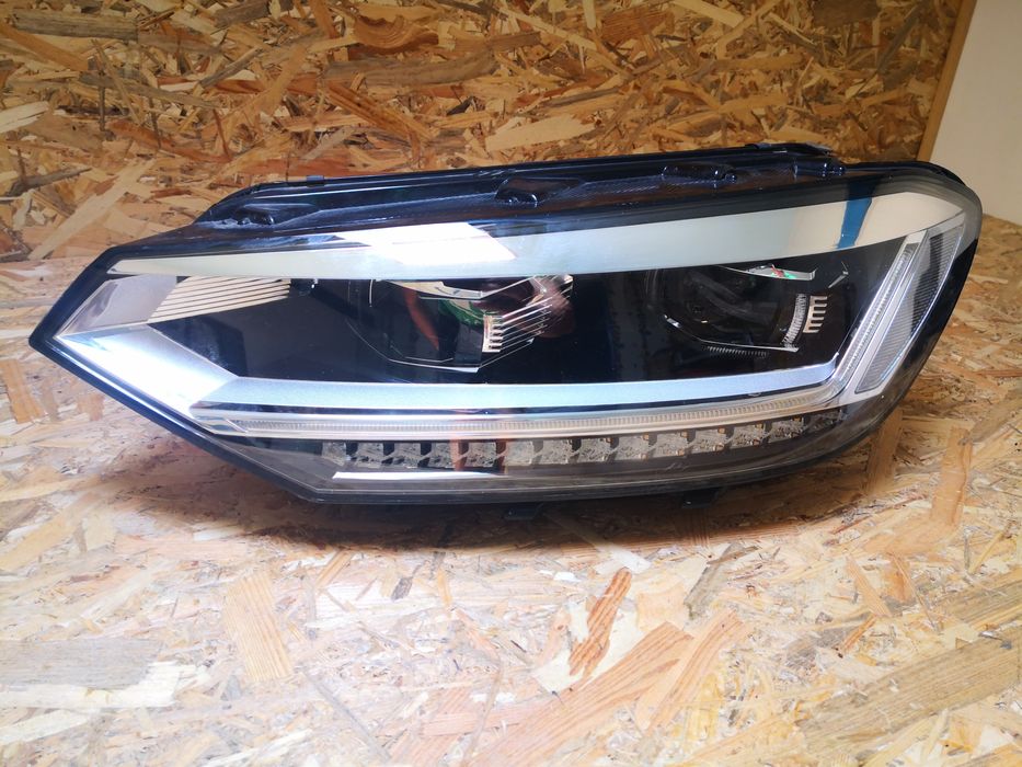 Ляв фар за Фолксваген Туран VW Turan Full LED