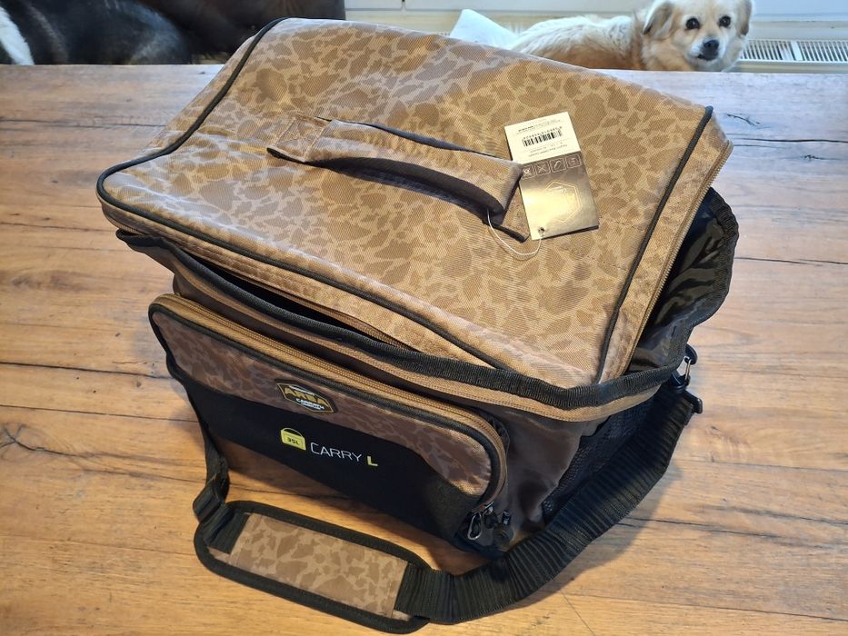 Geantă pescuit delphin.