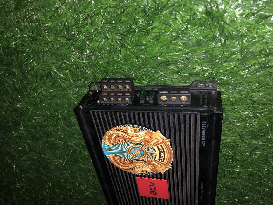 срочно продам усилитель acv