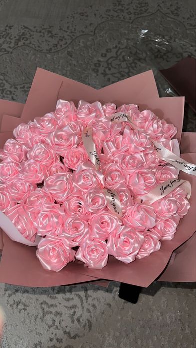 Атласные розы 51шт