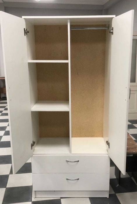 Продаётся шкаф в отличном состоянии