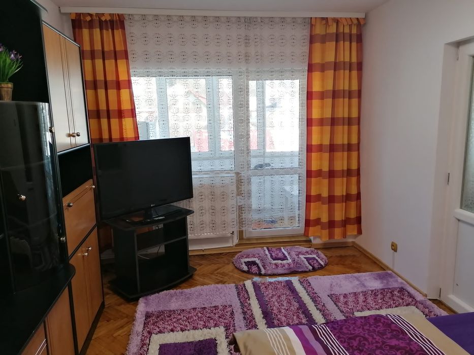 Garsonieră de închiriat confort 1