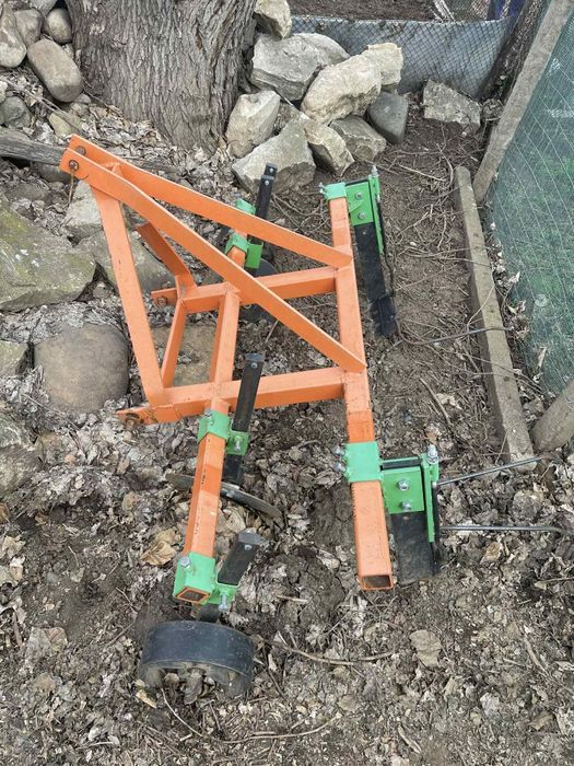 Машина за отсраняване на найлон (мулч)