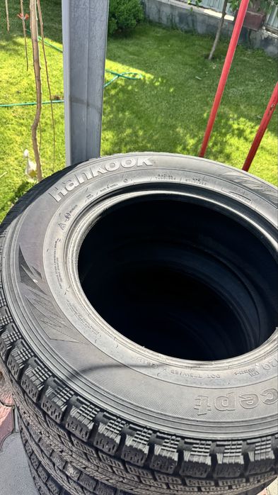 Продам резину 265/66R17