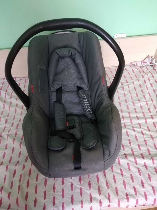 Столче /Кошница за бебе CHIPOLINO