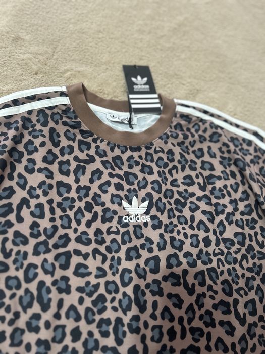 Compleu Adidas animal print