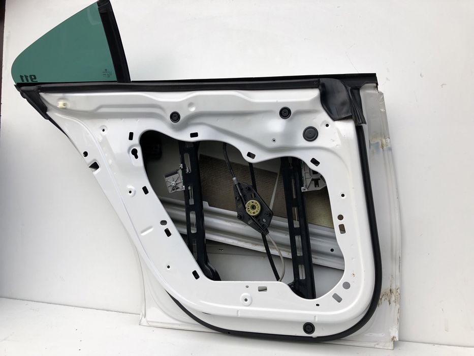Usa st spate vw Passat CC ALB 2008-2012