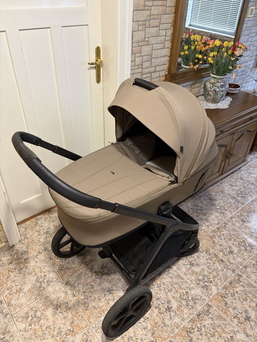 Carrello Vector - бебешка количка