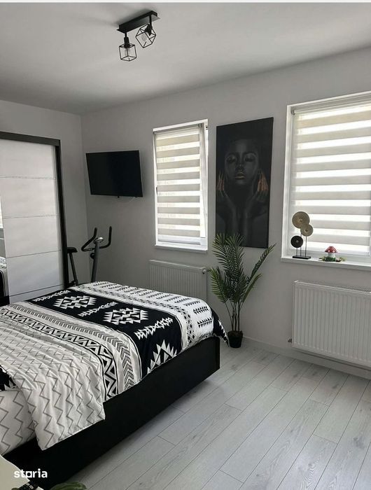 Apartament cu 3 camere , terasa 20 mp,parcare subterana,strada Eroilor
