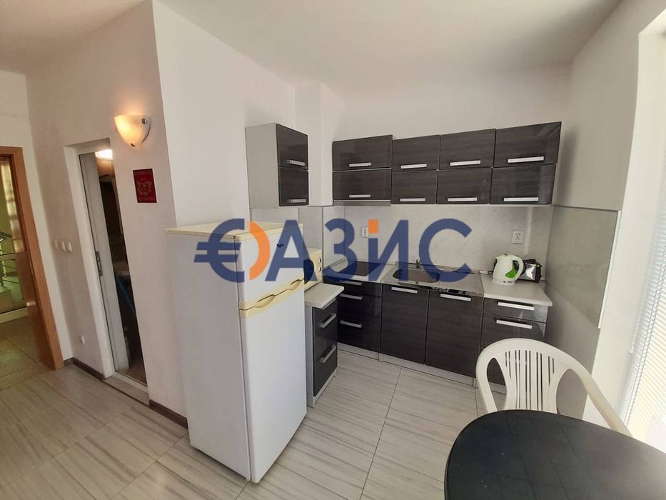 Продава се Двустаен апартамент в к.к. Слънчев бряг - 56 кв.м за 1250 €/кв.м - Снимка #7