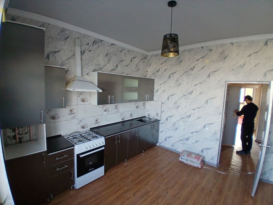 Квартира сотилади