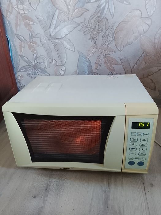 Микроволновая печь с грильем