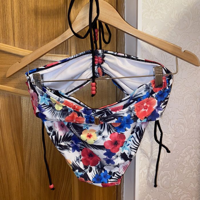 Женский раздельный купальник