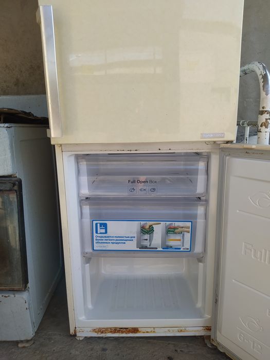 Холодильник SAMSUNG