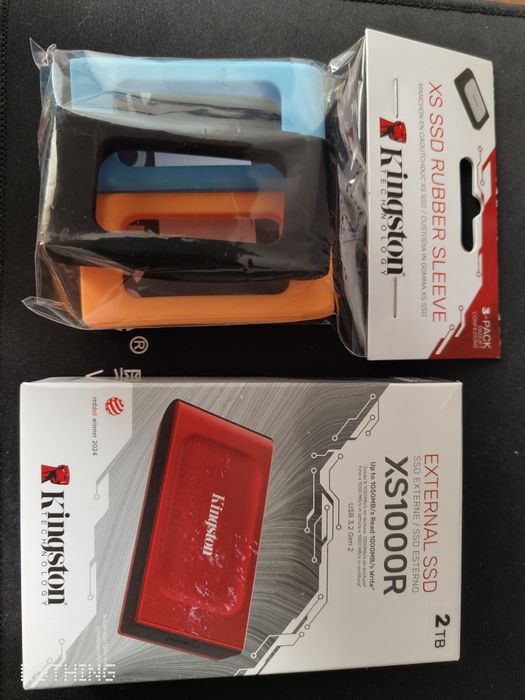 Kingston ssd XS1000/2000 фирменный чехол