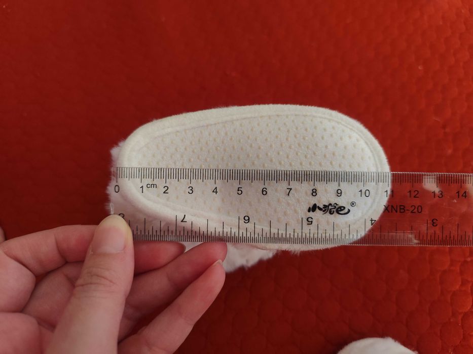 Декоративни бебешки обувчици