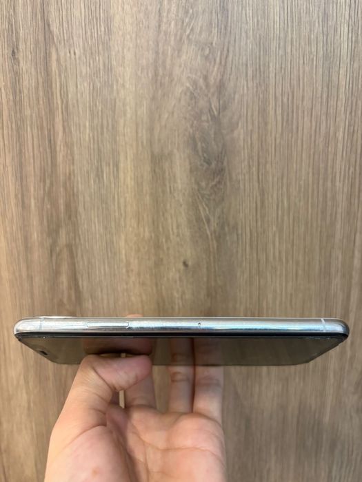 Iphone X в хорошем состоянии