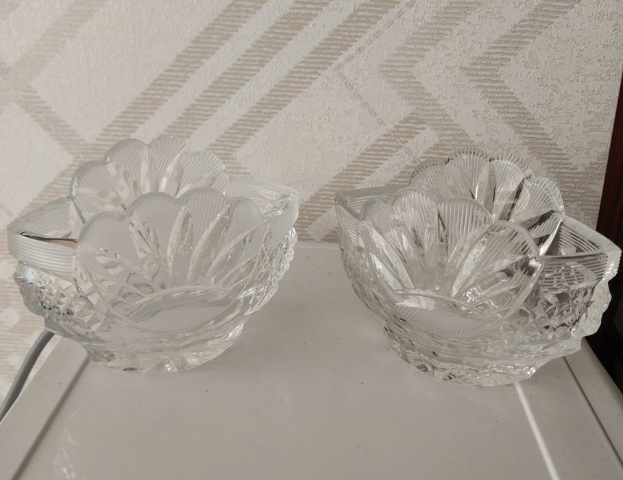 Хрустальные вазы, пепельница