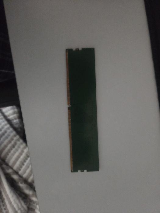 Оперативная память DDR4 4gb